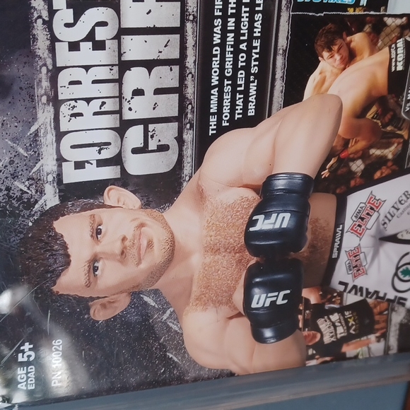 UFC Forrest Griffin figurine - Picture 4 of 4